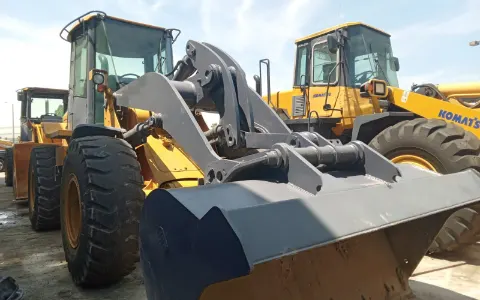 Loaders heavy equipment