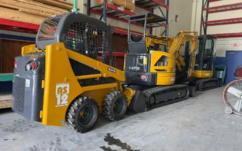 Mini skid steers heavy equipment