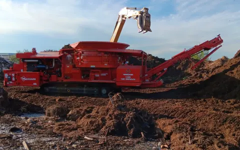 Tub grinders heavy equipment