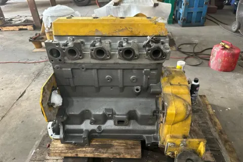 Heavy-equipment engine rebuild and troubleshooting work — photo 9
