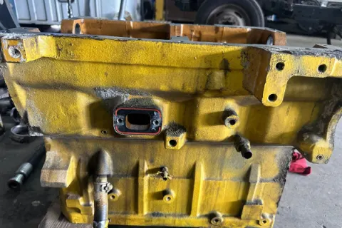Heavy-equipment engine rebuild and troubleshooting work — photo 13